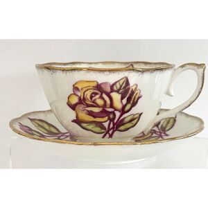 VTG Roslyn Fine Bone China Teacup & Saucer England Pink Yellow Roses Gold Trim